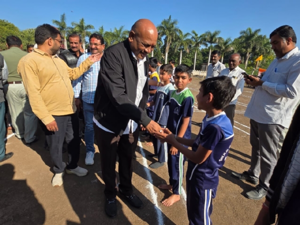 યુવાનોને ખેલ તરફ પ્રેરિત કરતું “સાંસદ ખેલ મહોત્સવ”: બગસરા તાલુકા કક્ષાની સ્પર્ધાનો ભવ્ય શુભારંભ યુવાનોને ખેલ તરફ પ્રેરિત કરતું “સાંસદ ખેલ મહોત્સવ”: બગસરા તાલુકા કક્ષાની સ્પર્ધાનો ભવ્ય શુભારંભ