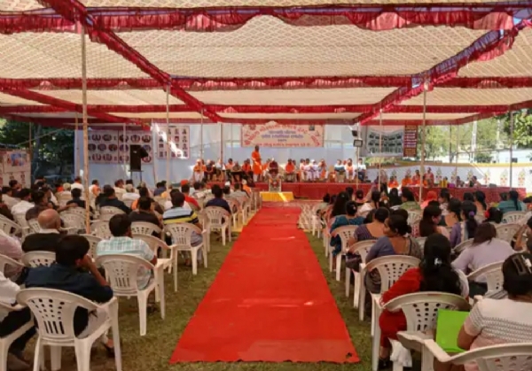 પાટણ ગોસ્વામી સમાજ ટ્રસ્ટ દ્વારા તૃતીય સ્નેહમિલન અને તેજસ્વી તારલાઓનું સન્માન સમારોહનું આયોજન કરવામાં આવ્યું. પાટણ ગોસ્વામી સમાજ ટ્રસ્ટ દ્વારા તૃતીય સ્નેહમિલન અને તેજસ્વી તારલાઓનું સન્માન સમારોહનું આયોજન કરવામાં આવ્યું.