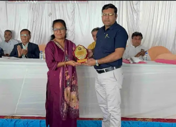 પાટણમાં દરજી સમાજનો તેજસ્વી વિદ્યાર્થીઓ સન્માન સમારોહ અને રક્તદાન શિબિર પાટણમાં દરજી સમાજનો તેજસ્વી વિદ્યાર્થીઓ સન્માન સમારોહ અને રક્તદાન શિબિર