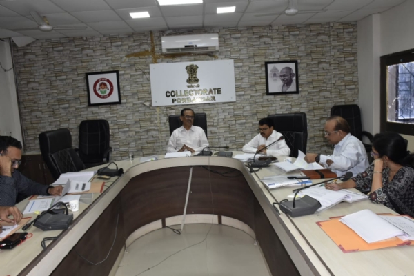 પોરબંદર જિલ્લા કલેક્ટરના અધ્યક્ષસ્થાને આરોગ્ય વિભાગની ગર્વનીગ બોડી કમિટીની બેઠક યોજાઈ. પોરબંદર જિલ્લા કલેક્ટરના અધ્યક્ષસ્થાને આરોગ્ય વિભાગની ગર્વનીગ બોડી કમિટીની બેઠક યોજાઈ.