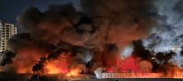 સુરતના બારડોલી ધુલીયા ચોકડી પાસે આવેલા ભંગાર અને પ્લાસ્ટિકના ગોડાઉનોમાં આગ,મેજર કોલ જાહેર સુરતના બારડોલી ધુલીયા ચોકડી પાસે આવેલા ભંગાર અને પ્લાસ્ટિકના ગોડાઉનોમાં આગ,મેજર કોલ જાહેર