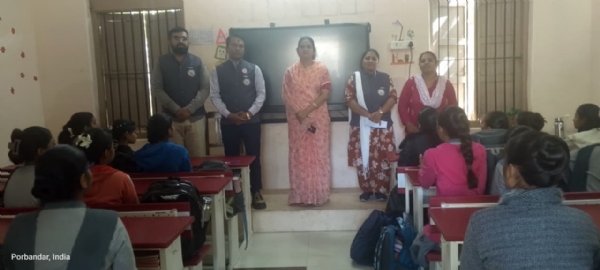 પોરબંદર ખાતે પોક્સો અધિનિયમ અંતર્ગત જાગૃતિ કાર્યક્રમ યોજાયો. પોરબંદર ખાતે પોક્સો અધિનિયમ અંતર્ગત જાગૃતિ કાર્યક્રમ યોજાયો.