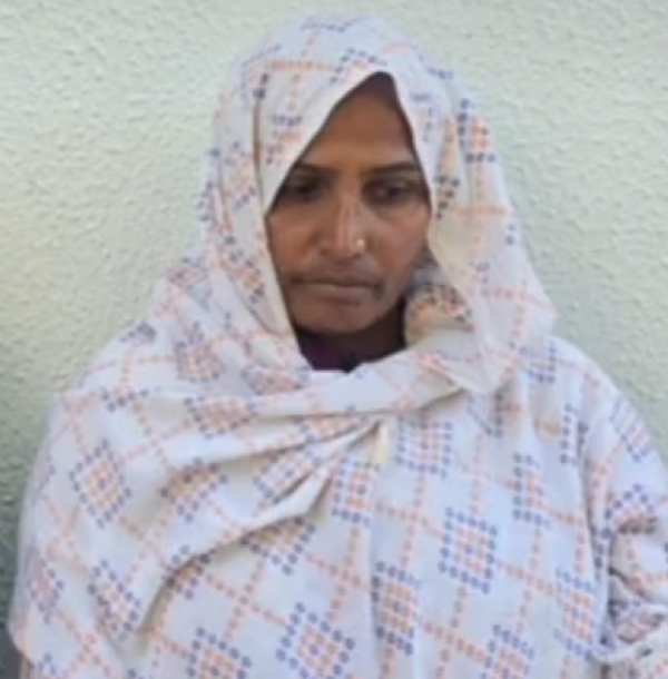 પાટણમાં સર્પદોષ દૂર કરવાના બહાને રૂ.50 હજારની છેતરપિંડી, બે મહિલાઓ ઝડપાઈ પાટણમાં સર્પદોષ દૂર કરવાના બહાને રૂ.50 હજારની છેતરપિંડી, બે મહિલાઓ ઝડપાઈ