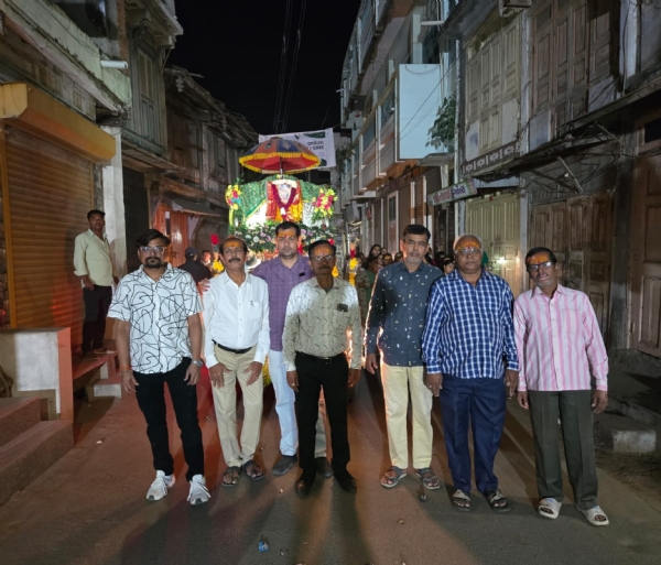 સિદ્ધપુરમાં અન્નપૂર્ણા વ્રતની પૂર્ણાહુતિ નિમિત્તે શોભાયાત્રા સિદ્ધપુરમાં અન્નપૂર્ણા વ્રતની પૂર્ણાહુતિ નિમિત્તે શોભાયાત્રા