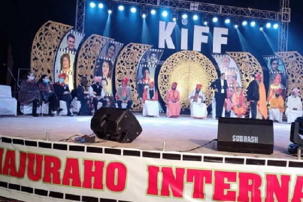 પ્રતીકાત્મક પ્રતીકાત્મક