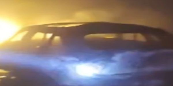 મથુરામાં યમુના એક્સપ્રેસ વે પર અકસ્માત: સાત બસો અને ત્રણ કારમાં આગ લાગી, છ મુસાફરોના મોત અને 25 ઘાયલ