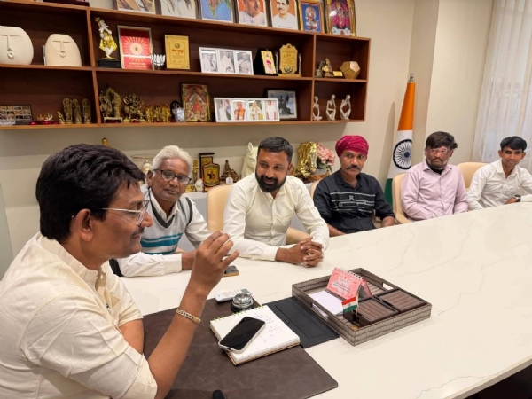 વૈકુંઠ કાર્યાલય ખાતે અલ્પેશજી ઠાકોર સાથે મહેસાણા જિલ્લા ઠાકોર સેનાની શુભેચ્છા મુલાકાત