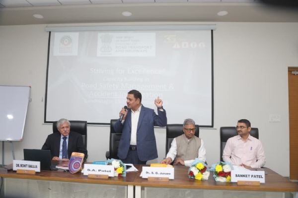 રોડ સેફ્ટી મેનેજમેન્ટ પર ત્રણ દિવસીય તાલીમ રોડ સેફ્ટી મેનેજમેન્ટ પર ત્રણ દિવસીય તાલીમ