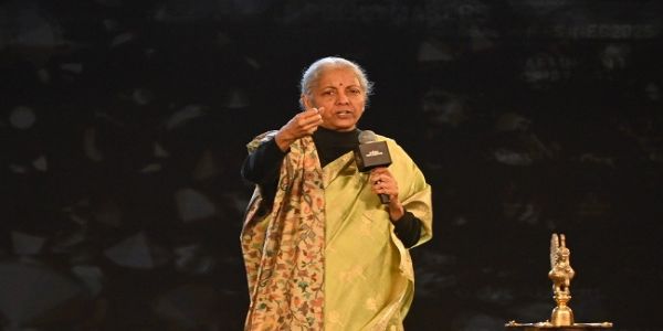 ટેરિફ દ્વારા વૈશ્વિક વેપારને, હથિયાર બનાવવામાં આવી રહ્યો છે: નિર્મલા સીતારમણ