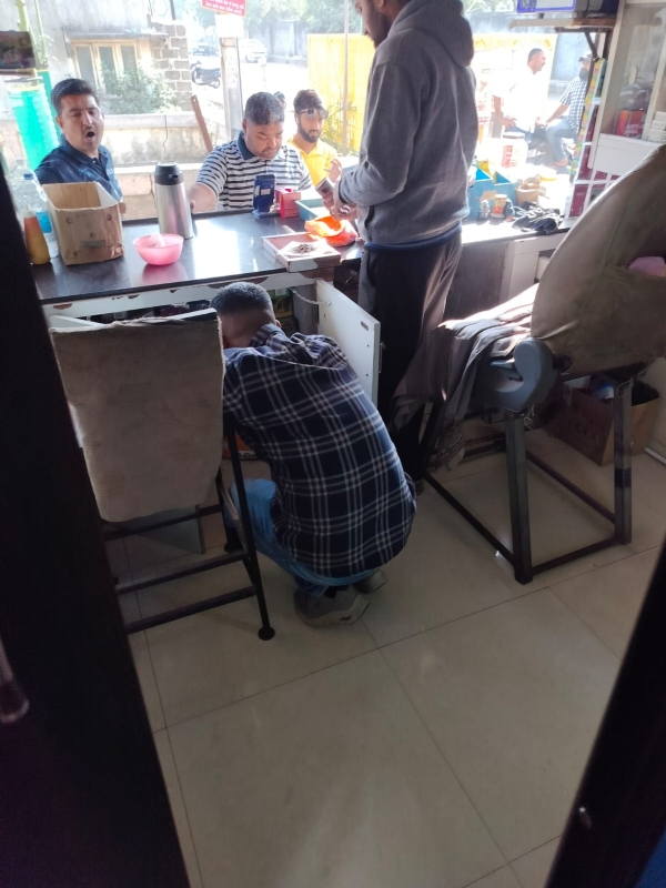 પોરબંદર પોલીસ દ્વારા ગોગો પેપરને લઈને ચેકીંગ હાથ ધરાયુ. પોરબંદર પોલીસ દ્વારા ગોગો પેપરને લઈને ચેકીંગ હાથ ધરાયુ.