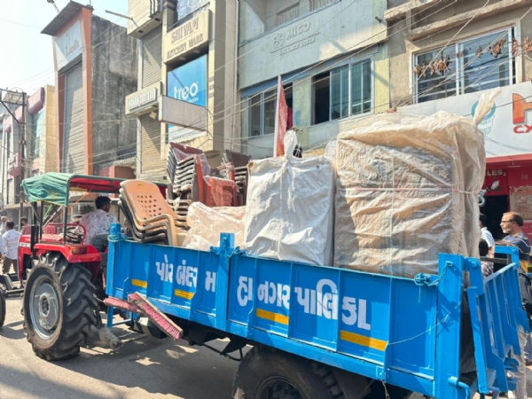 પોરબંદર મનપાનું રેકડી હટાવો અભીયાન. પોરબંદર મનપાનું રેકડી હટાવો અભીયાન.