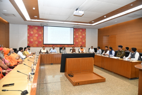 ગાંધીનગર ખાતે બેઠક યોજાઈ