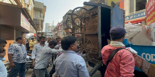 પોરબંદર મનપાનું રેકડી હટાવો અભિયાન