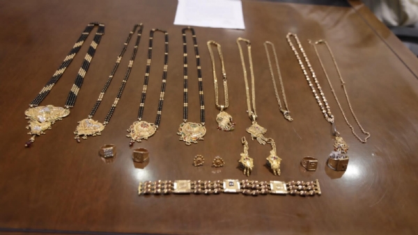 પોલીસ દ્વારા ખીજદડ ગામે લૂંટમાં ગયેલ મુદામાલ માલિકને પરત સોંપ્યું.