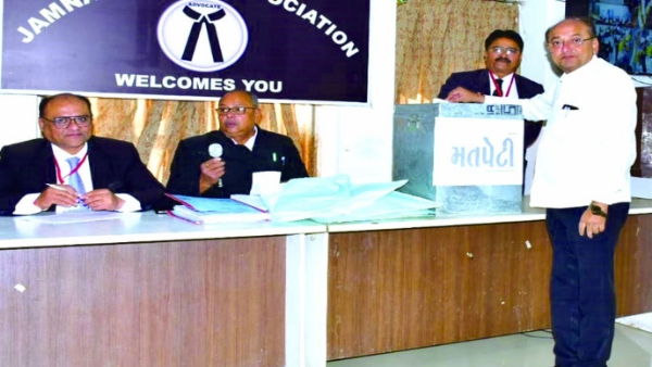 બાર એસો. નું મતદાન