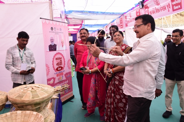 નર્મદા જિલ્લાના એકતાનગર ખાતે ત્રિ-દિવસીય “સશક્ત નારી મેળા”નો ભવ્ય શુભારંભ નર્મદા જિલ્લાના એકતાનગર ખાતે ત્રિ-દિવસીય “સશક્ત નારી મેળા”નો ભવ્ય શુભારંભ