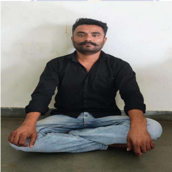 ભરૂચ જિલ્લાના પાનોલી પોલીસ સ્ટેશનના વોન્ટેડ આરોપીને મહેસાણા તાલુકા પોલીસે પકડી પાડ્યો