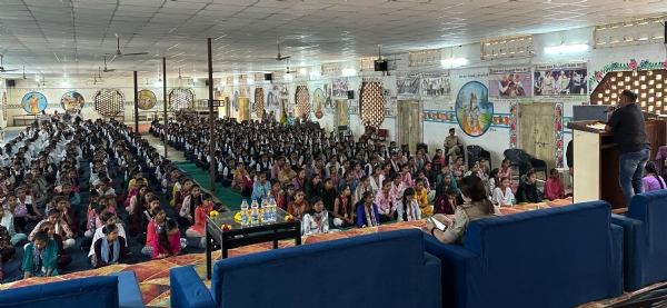 ગુજરાત રાજ્યનો સૌ પ્રથમ અને મોટો મહિલાઓની સુરક્ષા,સાયબર અને ટ્રાફિક જાગૃતિ સેમિનાર યોજાયો