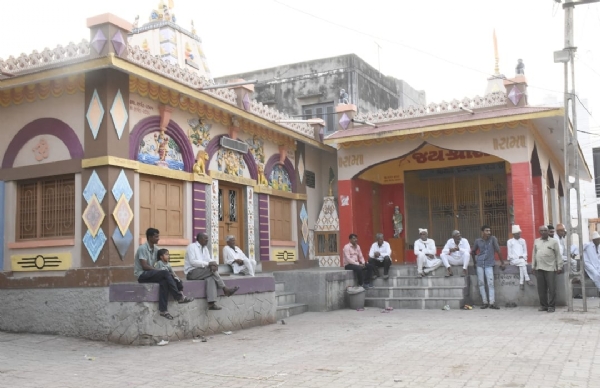 સ્વાગત ઓનલાઈન કાર્યક્રમ પોરબંદરના મોડદરના ગ્રામજનો માટે આશીર્વાદરૂપ સાબિત થયો. સ્વાગત ઓનલાઈન કાર્યક્રમ પોરબંદરના મોડદરના ગ્રામજનો માટે આશીર્વાદરૂપ સાબિત થયો.