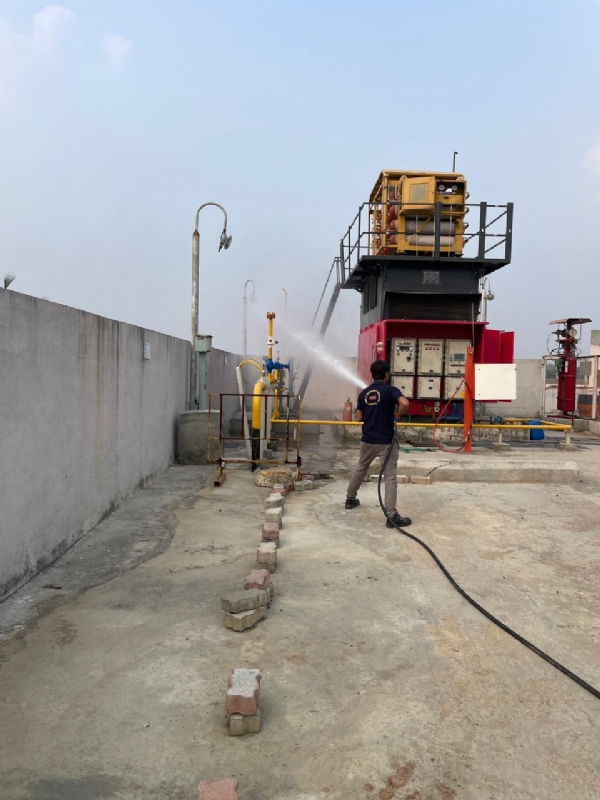 રાણાવાવ ખાતે અદાણી ગેસ લિમિટેડના ટર્મિનલ ખાતે ફાયર મોકડ્રીલ યોજાઈ. રાણાવાવ ખાતે અદાણી ગેસ લિમિટેડના ટર્મિનલ ખાતે ફાયર મોકડ્રીલ યોજાઈ.