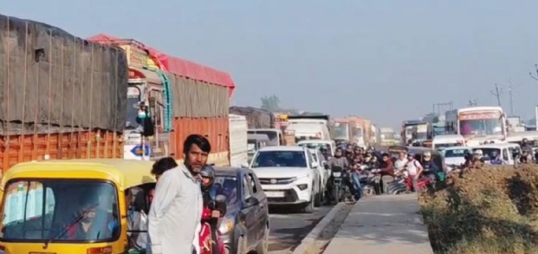 અંકલેશ્વર-પાનોલી હાઈવે પર આગળ ચાલતી ટ્રકમાં પાછળથી આવતી ટ્રક વચ્ચે ગોઝારો અકસ્માત