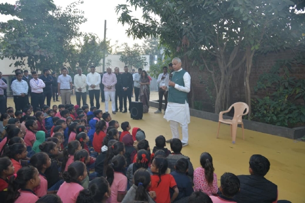 રાજ્યપાલ આચાર્ય દેવવ્રતની અધ્યક્ષતામાં નવા ઢીંકવા ગામે યોજાયો ગ્રામ કલ્યાણ કાર્યક્રમ