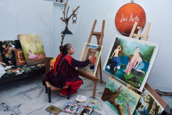 કલાથી પેટ નથી ભરાતું આ માન્યતાને તોડી આત્મનિર્ભર બનેલા વડોદરા જિલ્લાના નીલમ શાહ