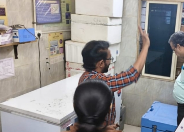 મહેસાણા જિલ્લાના અધિકારીઓ દ્વારા પ્રાથમિક આરોગ્ય કેન્દ્ર રાજપુર (કડી)ની મુલાકાત, આરોગ્ય સેવાઓની સમીક્ષા