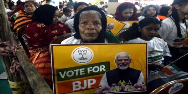 નાદિયામાં ધુમ્મસને કારણે, વડાપ્રધાન મોદીનો કાર્યક્રમ ખોરવાયો, કલકતાથી વર્ચ્યુઅલ સંદેશ આપવામાં આવ્યો