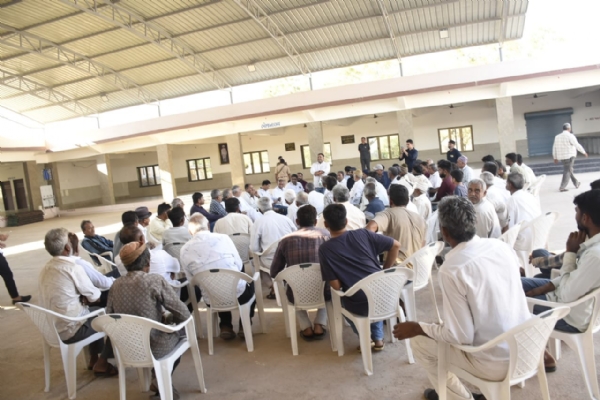 કેબિનેટ મંત્રી અર્જુન મોઢવાડિયાએ પોરબંદરના રાતડી ગામની લીધી મુલાકાત