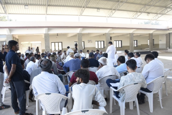 કેબિનેટ મંત્રી અર્જુન મોઢવાડિયાએ પોરબંદરના રાતડી ગામની લીધી મુલાકાત