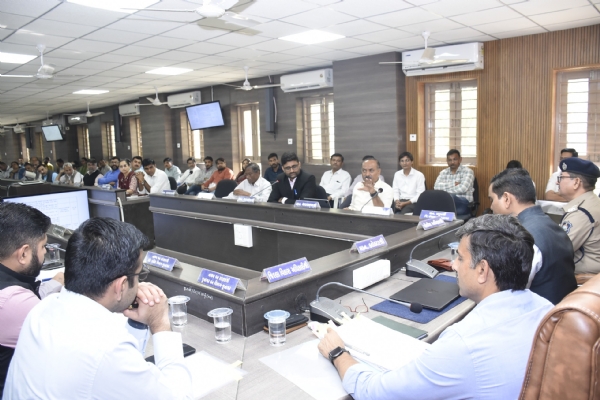 જિલ્લા સંકલન સમિતિની બેઠક યોજાઈ