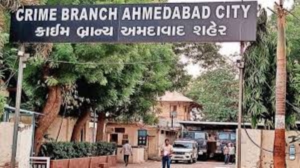 અમદાવાદ ક્રાઇમ બ્રાંચ-SOGએ વટવા, રામોલ અને જમાલપુરથી ચાર ડ્રગ્સ પેડલર્સની ડ્રગ્સ સાથે ધરપકડ