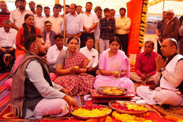 ગામતળના વિકાસ માટે ફાળવવામાં આવેલા વિશેષ બજેટ અંતર્ગત અસારવા ગામમાં ભવ્ય હેરિટેજ ગેટનું ખાતમુહૂર્ત