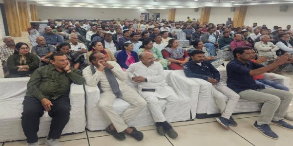 અમરેલીમાં ‘આત્મનિર્ભર ભારત સંકલ્પ અભિયાન’ અંતર્ગત વેપાર ઉદ્યોગ સંમેલન યોજાયું