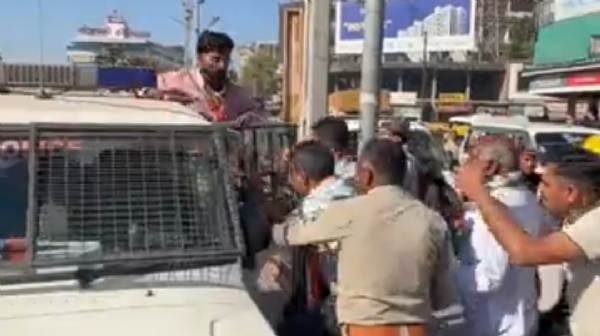 પાટણમાં મનરેગા મુદ્દે કોંગ્રેસનું ઉગ્ર વિરોધ, ચક્કાજામ બાદ આગેવાનો ડિટેન