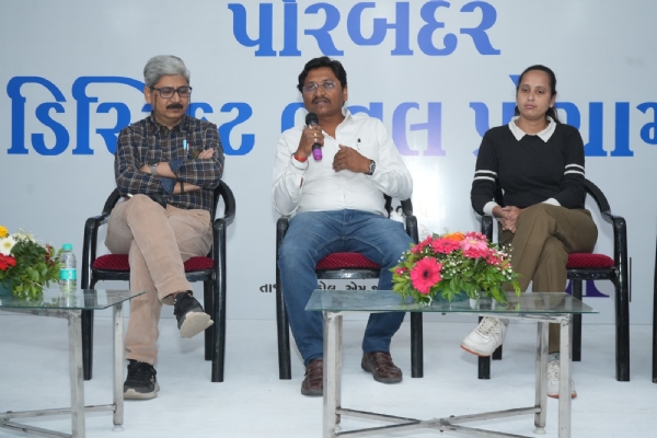 વાયબ્રન્ટ ગુજરાત રિજિયોનલ કોન્ફરન્સ અંતર્ગત ‘Classroom to Startup’ વિષય પર માર્ગદર્શન સત્ર યોજાયું.