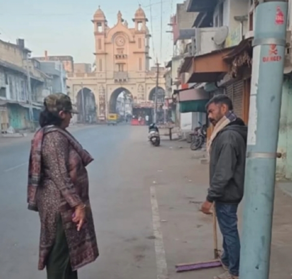 પાટણમાં ‘સેગ્રેગેટેડ ટુડે, શાઈન ટુમોરો’ અંતર્ગત સફાઈ ઝુંબેશ