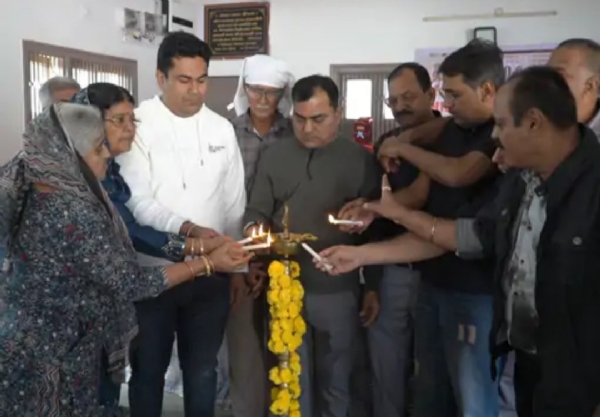 પૂજ્ય સિંધી ઉત્તર પંચાયત પાટણ દ્વારા પારેવીયાવીર દાદા મંદિરના સાનિધ્યમાં ત્રિવિધ કાર્યક્રમનું આયોજન કરવામાં આવ્યું