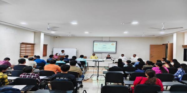 શ્રી સોમનાથ સંસ્કૃત યુનિવર્સિટી, વેરાવળમાં Ph.D. કોર્સ વર્ક 2025નું સમાપન સત્ર