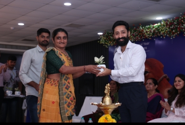 પોરબંદરમાં સુદામા ડેરી દ્વારા મિલ્ક ડે ની ઉજવણી કરાઈ.