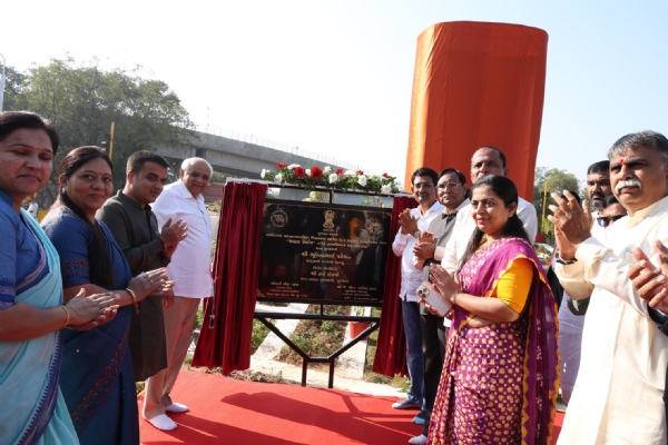 અટલજીની પ્રતિમાનું મુખ્યમંત્રીના હસ્તે અનાવરણ