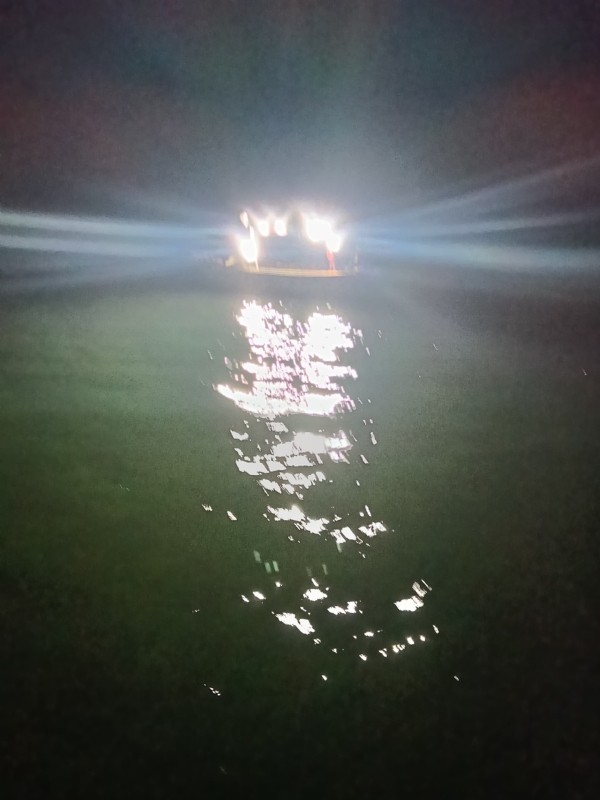 પોરબંદરમાં લાઈટ ફિશિંગ કરતા 15 માછીમારોની ધડપકડ.