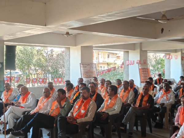 પોરબંદર ભાજપ દ્વારા વાજપાઈજીના જન્મશતાબ્દી વર્ષની ઉજવણી કરાઇ.