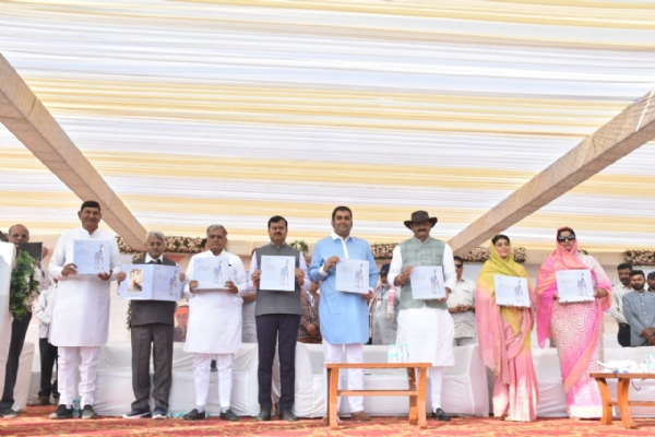 પશુપાલન મંત્રી જીતુભાઈ વાઘાણી