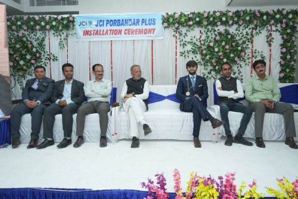 JCI પોરબંદરની ટીમનો શપથવિધિ સમારોહ યોજાયો.