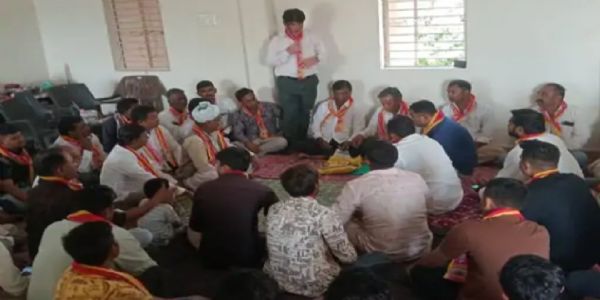 શંખેશ્વર તાલુકાના રૂની ખાતે ઠાકોર સેનાના મહાસંમેલનની તૈયારી માટે બેઠક યોજાઈ