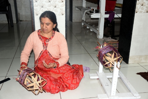 વાઇબ્રન્ટ ગુજરાત રિજનલ કોન્ફરન્સના માધ્યમથી રાજકોટના પટોળા ગૃહ ઉદ્યોગને મળશે વૈશ્વિક ફલક વાઇબ્રન્ટ ગુજરાત રિજનલ કોન્ફરન્સના માધ્યમથી રાજકોટના પટોળા ગૃહ ઉદ્યોગને મળશે વૈશ્વિક ફલક