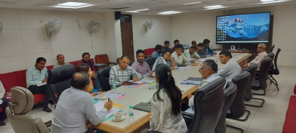 મેન્યુઅલ સ્કેવેન્જિંગ નિષેધ અધિનિયમ-2013 અંતર્ગત તકેદારી સમિતિની બેઠક: સફાઈ કામદારોની સુરક્ષા અને કલ્યાણને પ્રાથમિકતા