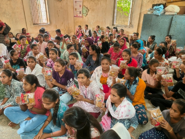 પોરબંદરના રાણાવાવ ખાતે “બેટી બચાઓ બેટી પઢાવો” અંતર્ગત કિશોરી મેળો યોજાય. પોરબંદરના રાણાવાવ ખાતે “બેટી બચાઓ બેટી પઢાવો” અંતર્ગત કિશોરી મેળો યોજાય.